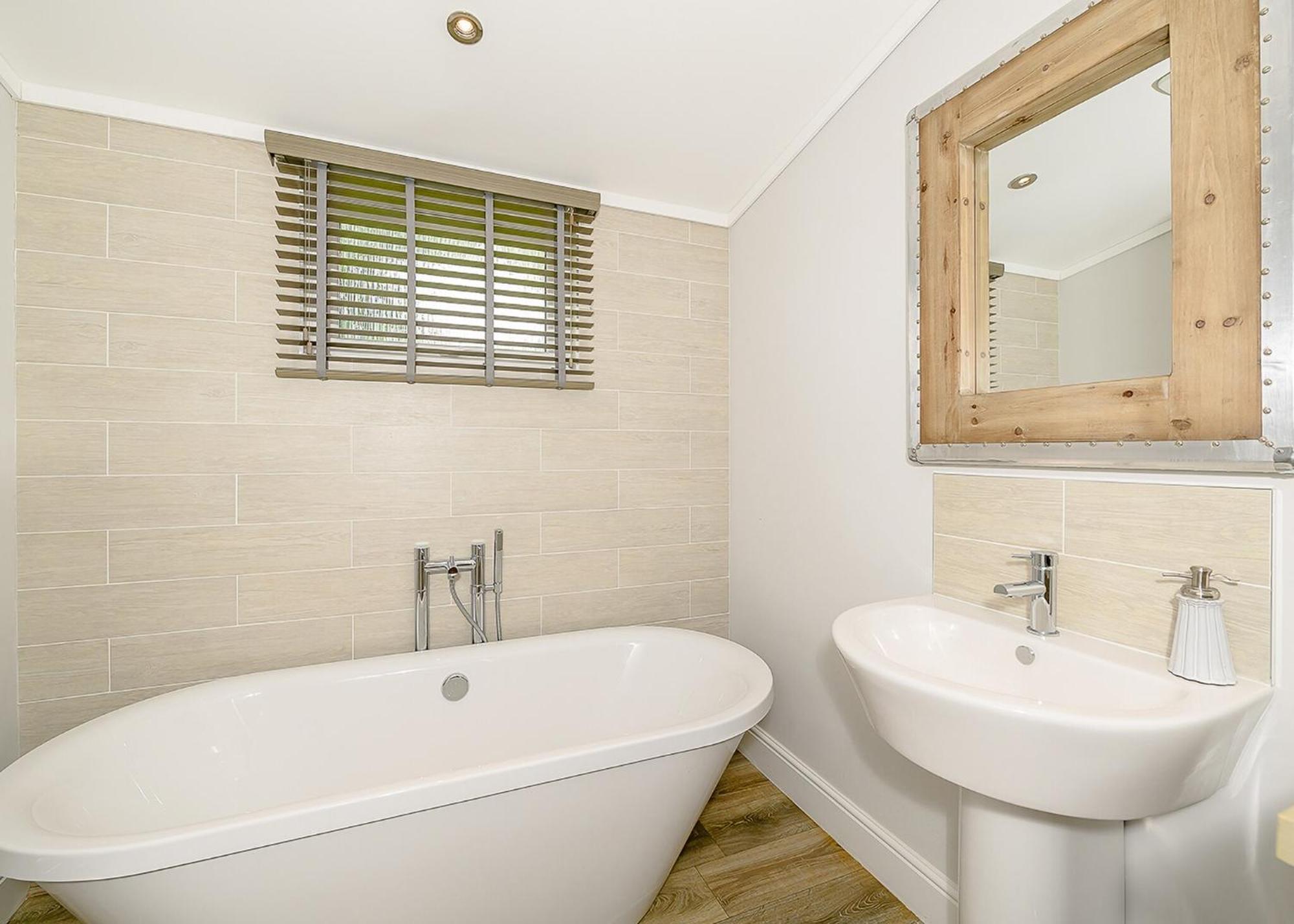 Hornbeam Country Park Hotel Honiton Bagian luar foto